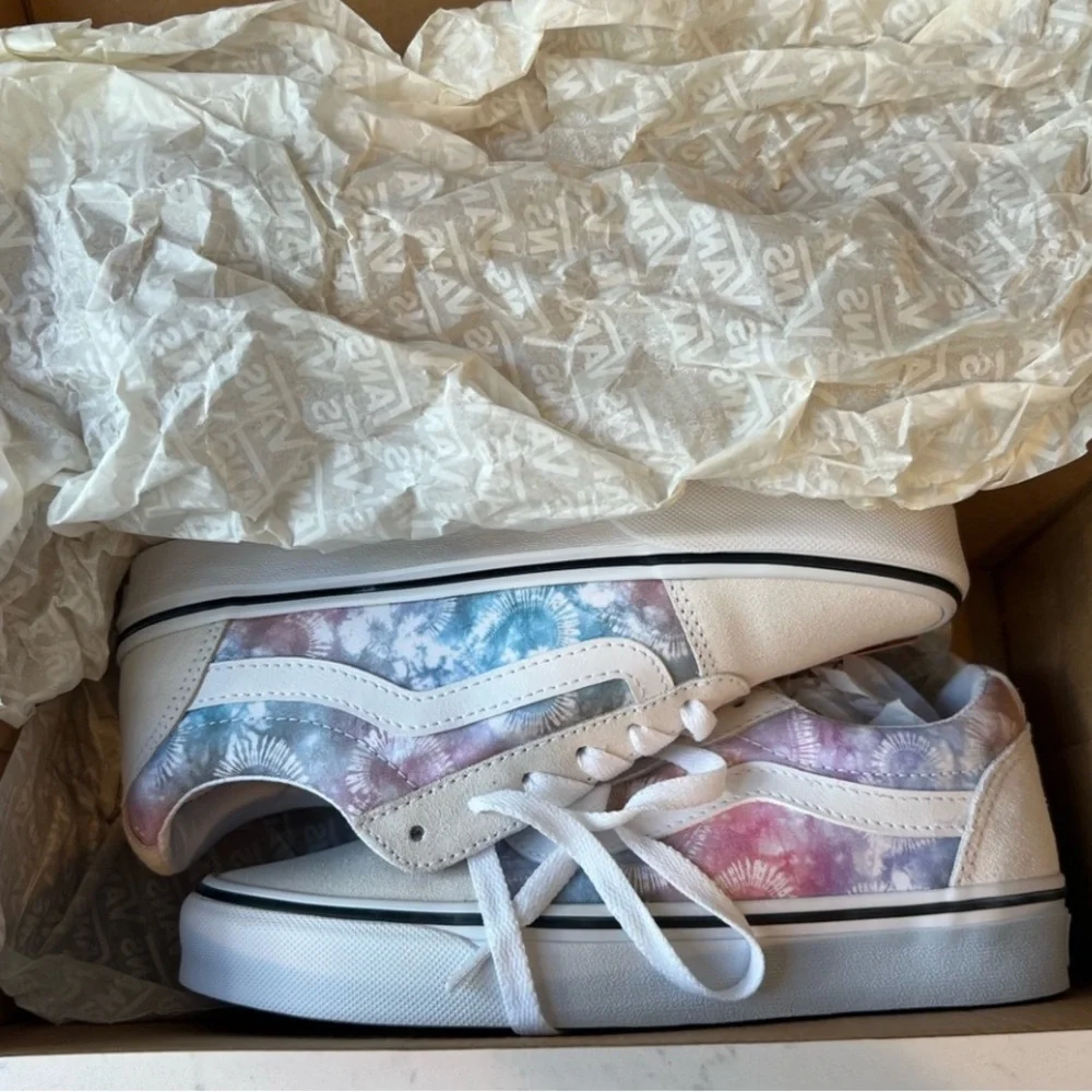 NWT! Vans Ward Pastel Heart Tie Dye Low Top Shoes Womens size 6 Brand new 🦄💜 - Picture 2 of 11
